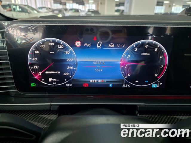 Mercedes-Benz GLE-Class 2025 — photo 8