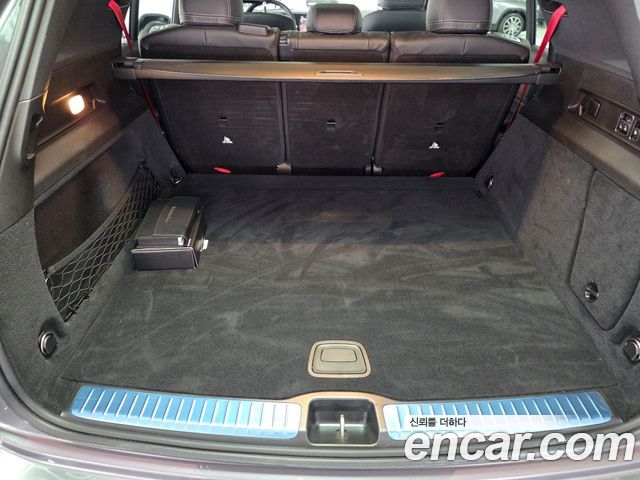 Mercedes-Benz GLE-Class 2025 — photo 11