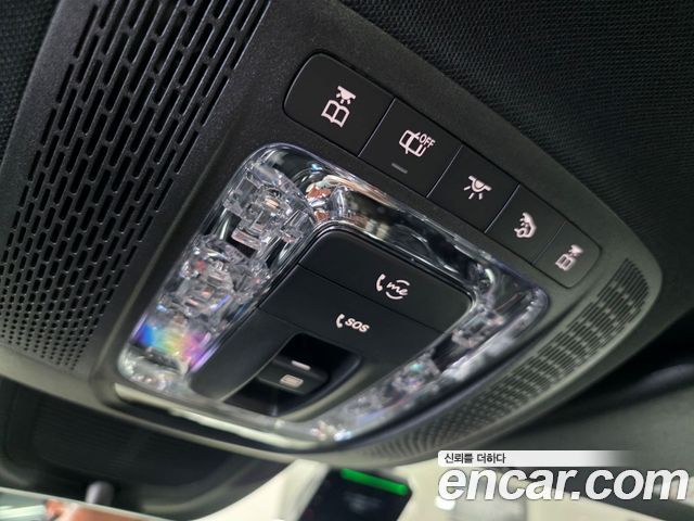 Mercedes-Benz GLE-Class 2025 — photo 17