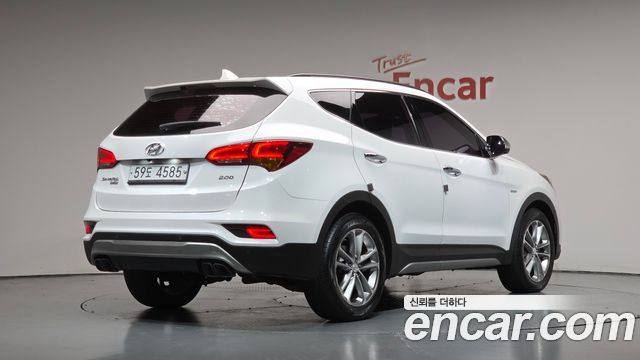 Hyundai Santafe 2018 — photo 2