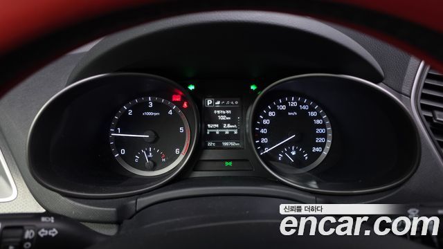 Hyundai Santafe 2018 — photo 11