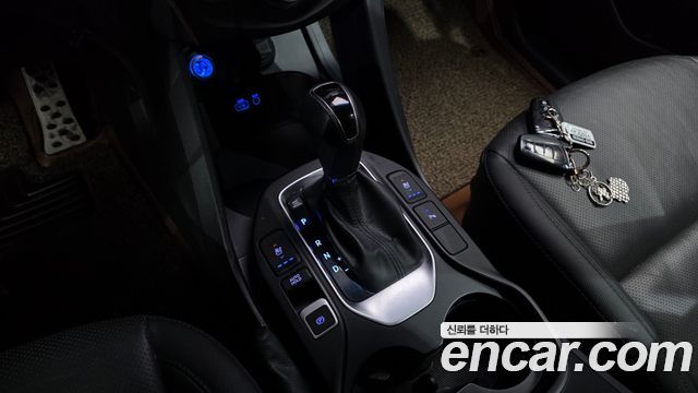 Hyundai Santafe 2018 — photo 12