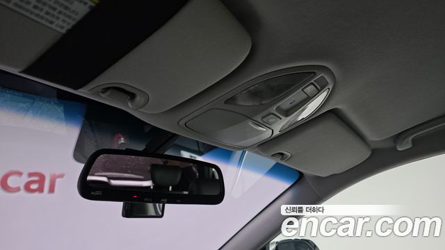 Hyundai Santafe 2018 — photo 23