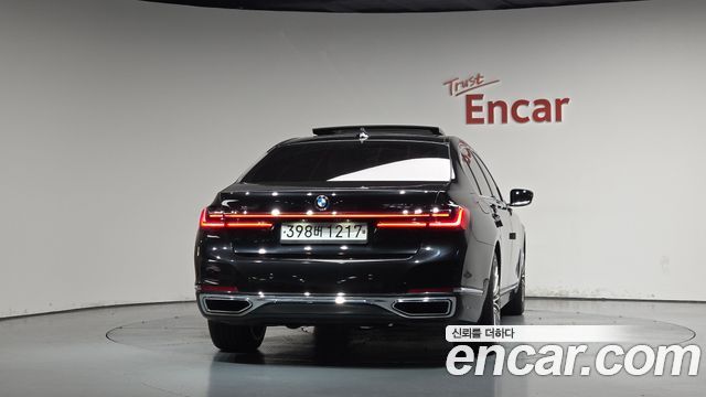 BMW 7-Series 2020 — photo 4