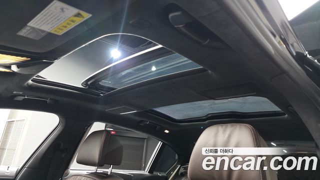 BMW 7-Series 2020 — photo 22