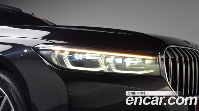 BMW 7-Series 2020 — photo 8