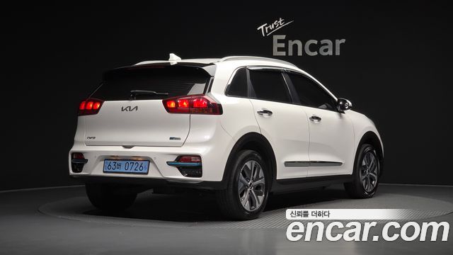 Kia Niro 2022 — photo 2