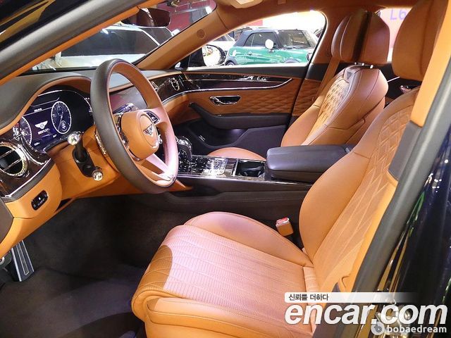 Bentley Flying Spur 2022 — photo 8