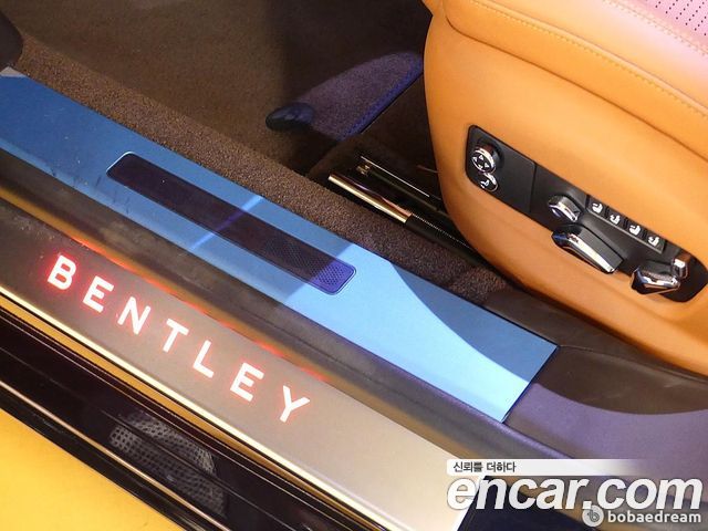 Bentley Flying Spur 2022 — photo 12