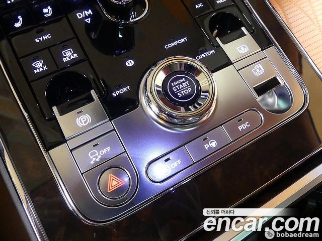 Bentley Flying Spur 2022 — photo 19