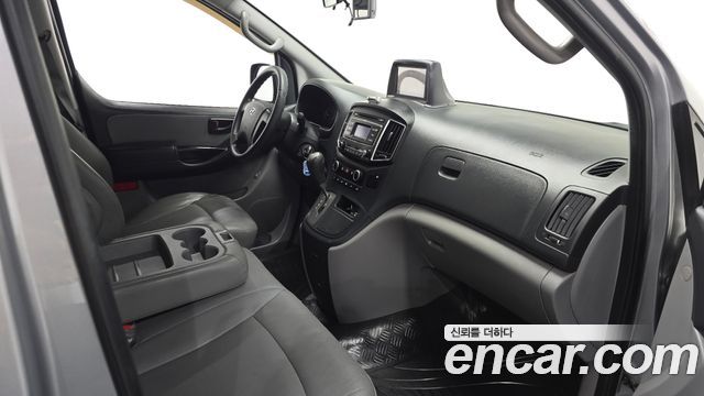 Hyundai Starex 2018 — photo 7
