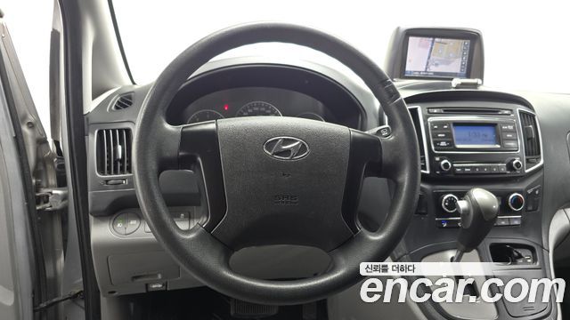 Hyundai Starex 2018 — photo 12