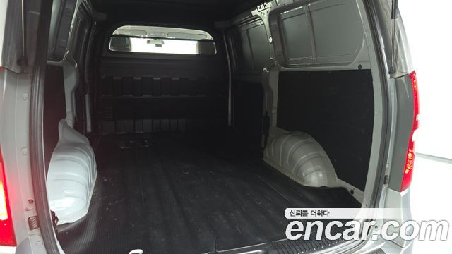 Hyundai Starex 2018 — photo 19