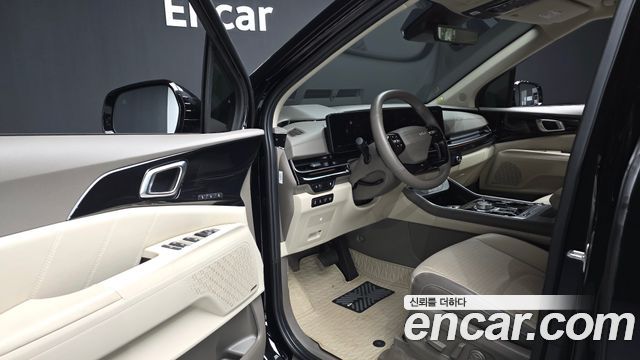 Kia Canival 2025 — photo 13