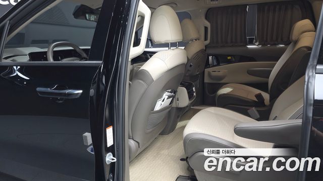 Kia Canival 2025 — photo 18