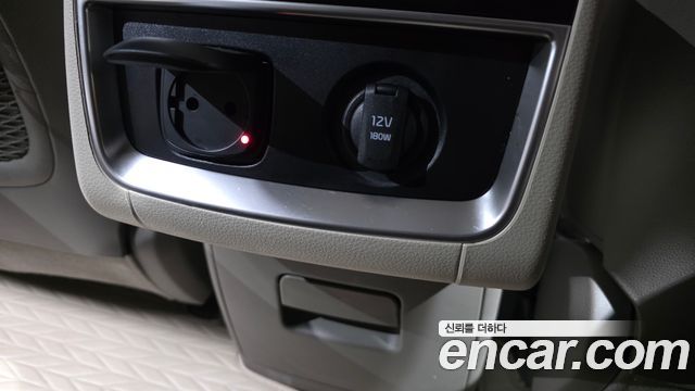Kia Canival 2025 — photo 36