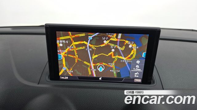 Audi A3 2018 — photo 14