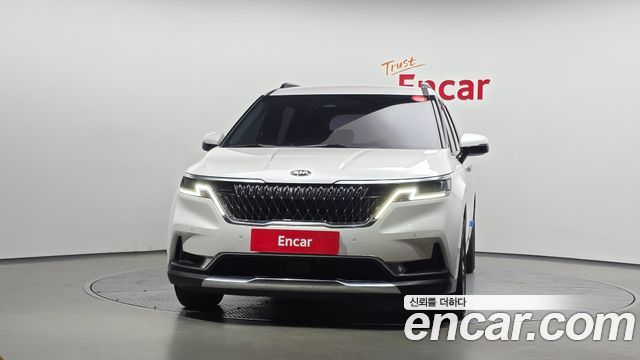 Kia Canival 2021 — photo 3