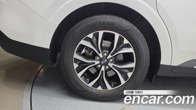 Kia Canival 2021 — photo 5