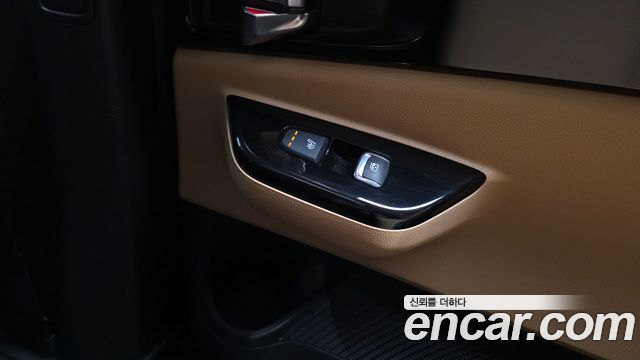 Kia Canival 2021 — photo 25