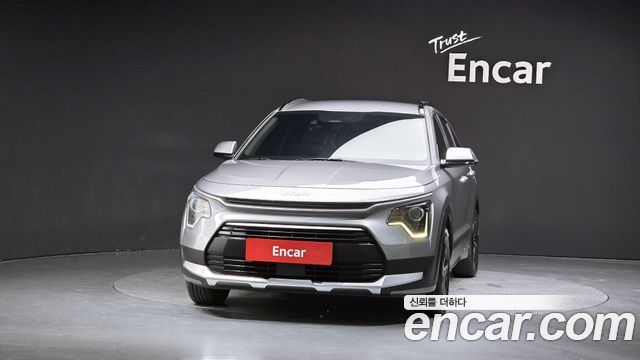 Kia Niro 2023 — photo 3