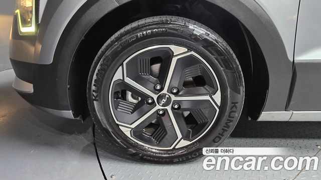 Kia Niro 2023 — photo 5