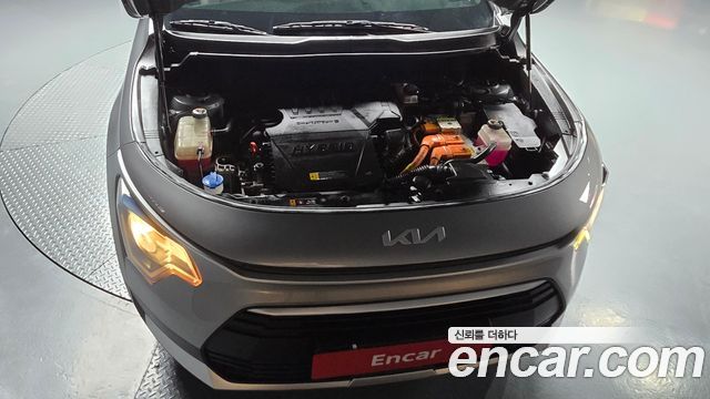 Kia Niro 2023 — photo 6