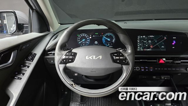 Kia Niro 2023 — photo 13