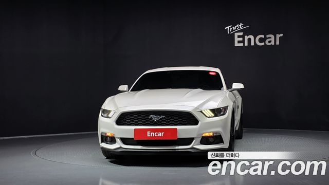 Ford Mustang 2017 — photo 3