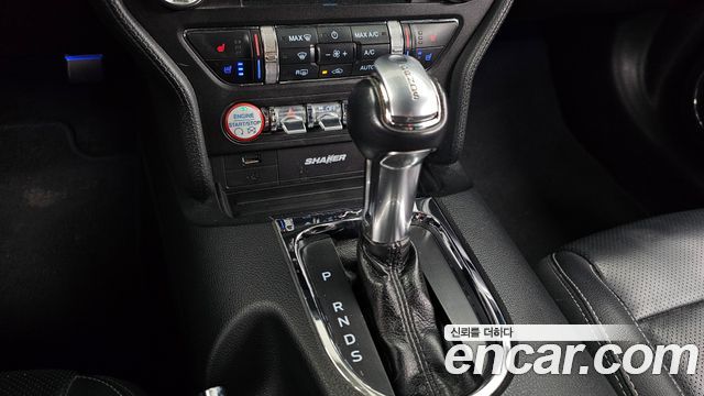 Ford Mustang 2017 — photo 9