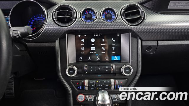 Ford Mustang 2017 — photo 16