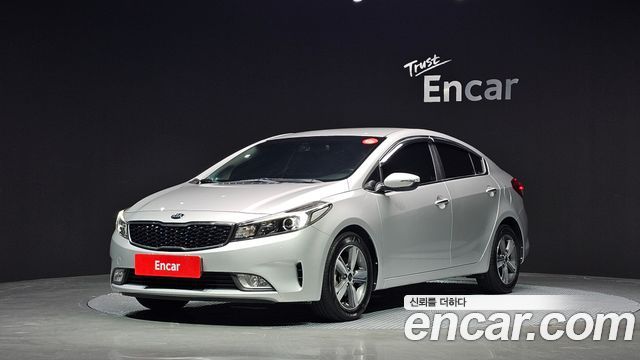 Kia K3 2018 — photo 1