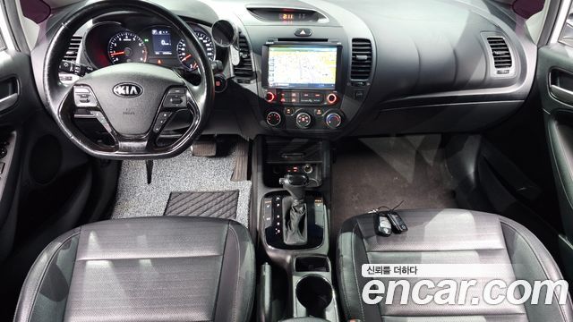 Kia K3 2018 — photo 10