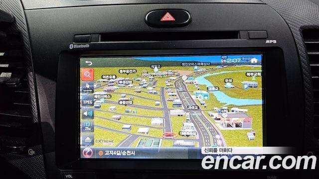 Kia K3 2018 — photo 24