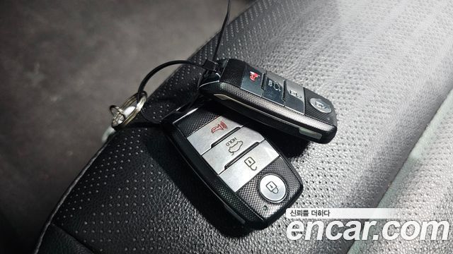Kia K3 2018 — photo 30