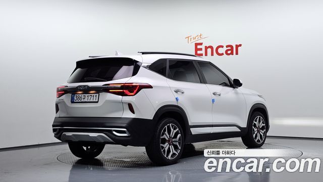 Kia Seltos 2023 — photo 2