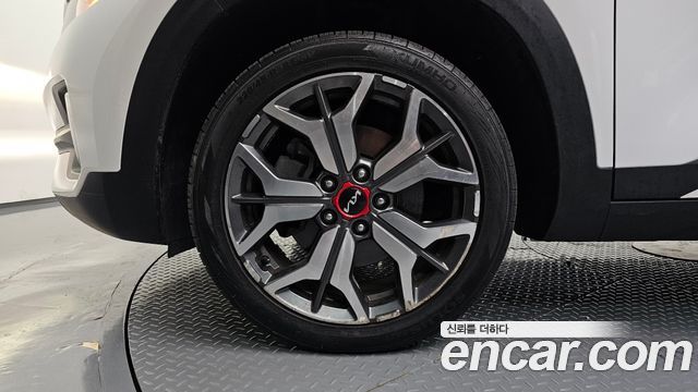 Kia Seltos 2023 — photo 5