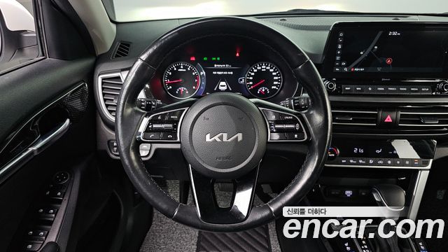 Kia Seltos 2023 — photo 19