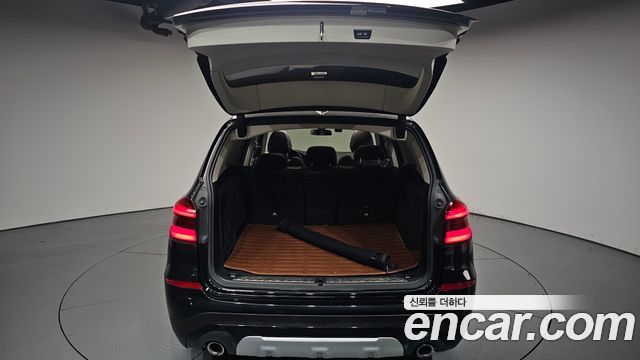 BMW X3 2018 — photo 26