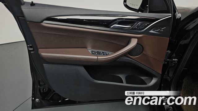 BMW X3 2018 — photo 14