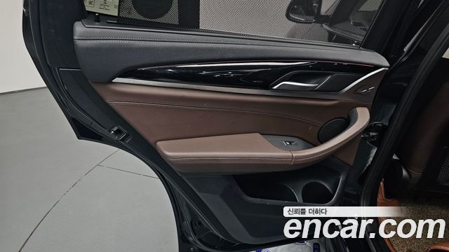 BMW X3 2018 — photo 15