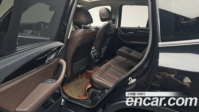 BMW X3 2018 — photo 16