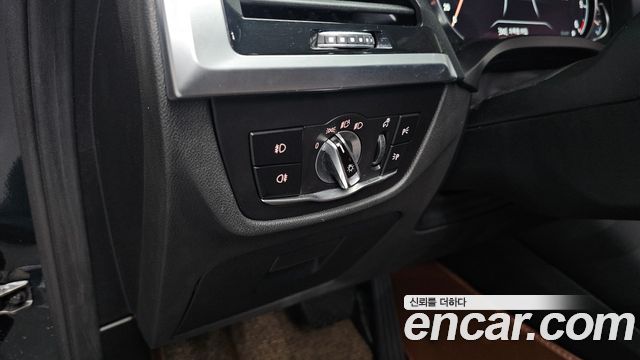 BMW X3 2018 — photo 29