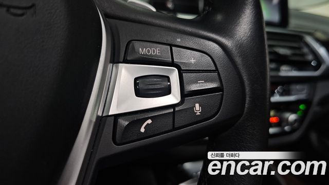 BMW X3 2018 — photo 31