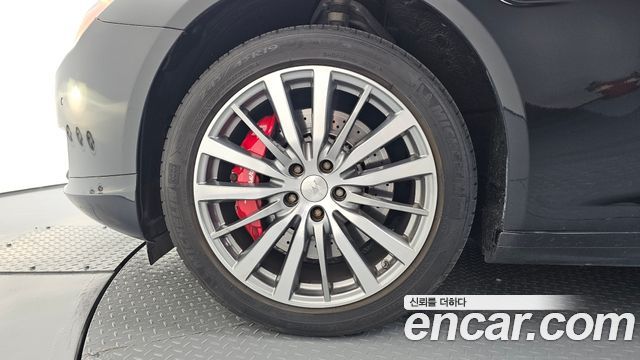 Maserati Quattroporte 2014 — photo 5