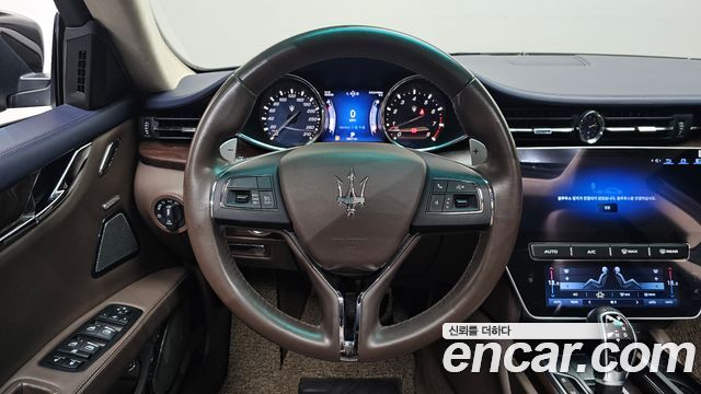 Maserati Quattroporte 2014 — photo 13