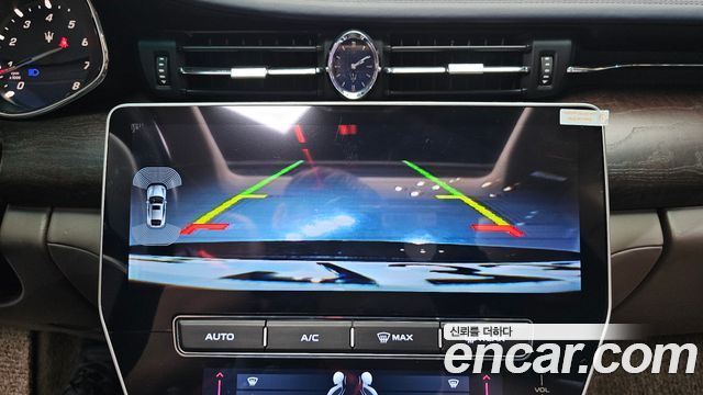 Maserati Quattroporte 2014 — photo 15