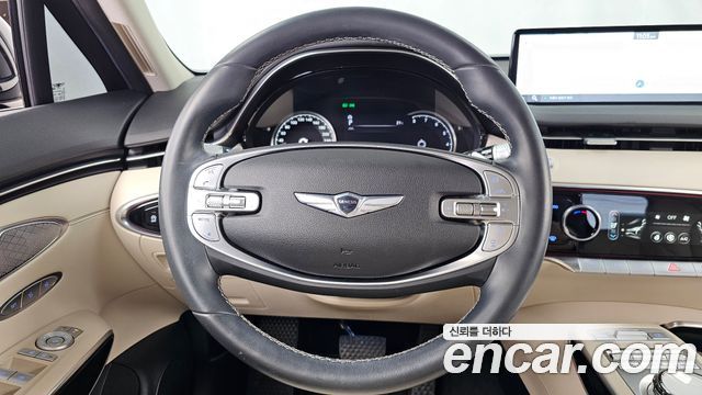 Genesis GV70 2022 — photo 19
