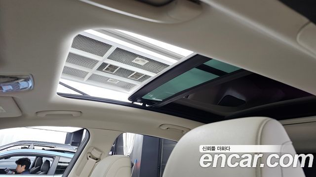 Genesis GV70 2022 — photo 25
