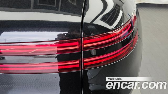 Genesis GV70 2022 — photo 9